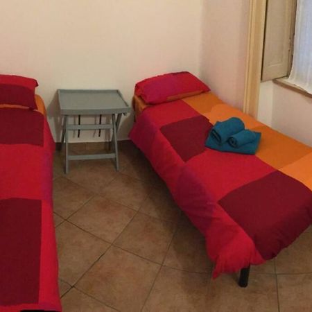 Appartamento Arcobaleno In Centro Citta Bergamo Luaran gambar