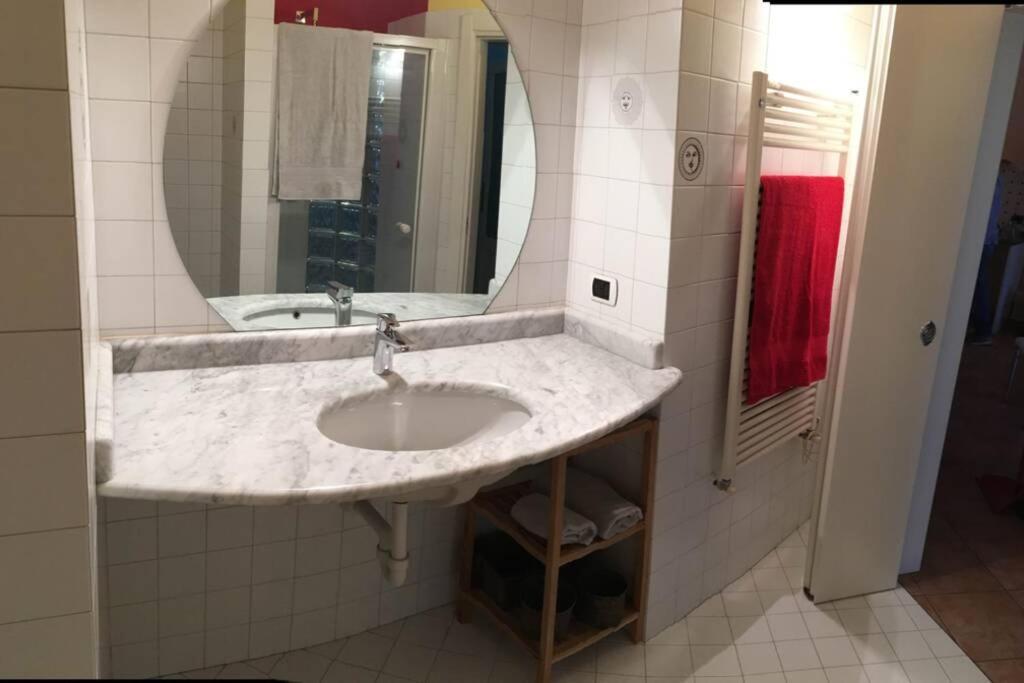 Appartamento Arcobaleno In Centro Citta Bergamo Luaran gambar
